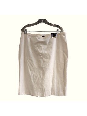 NEW Lane Bryant pale yellow linen blend lined skirt, size 14 Back Button Detail